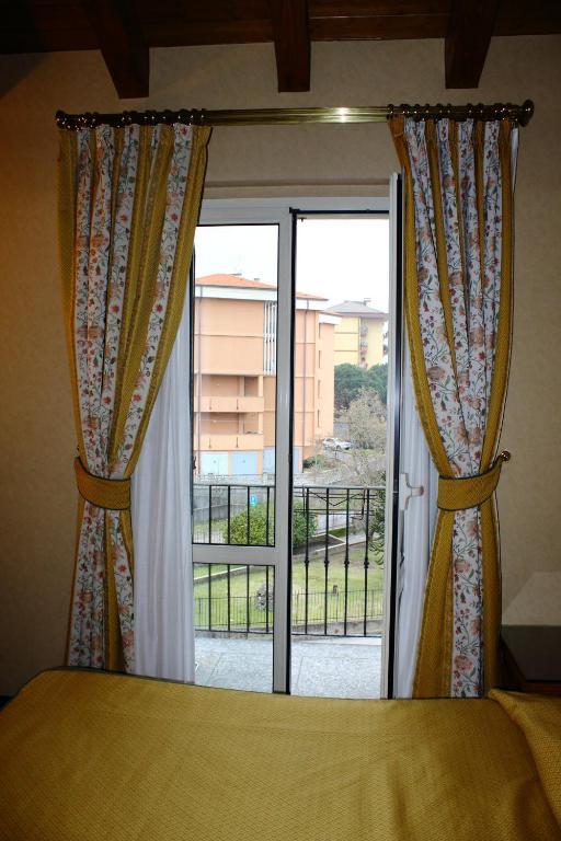 Hotel Santanna Verbania Exterior foto